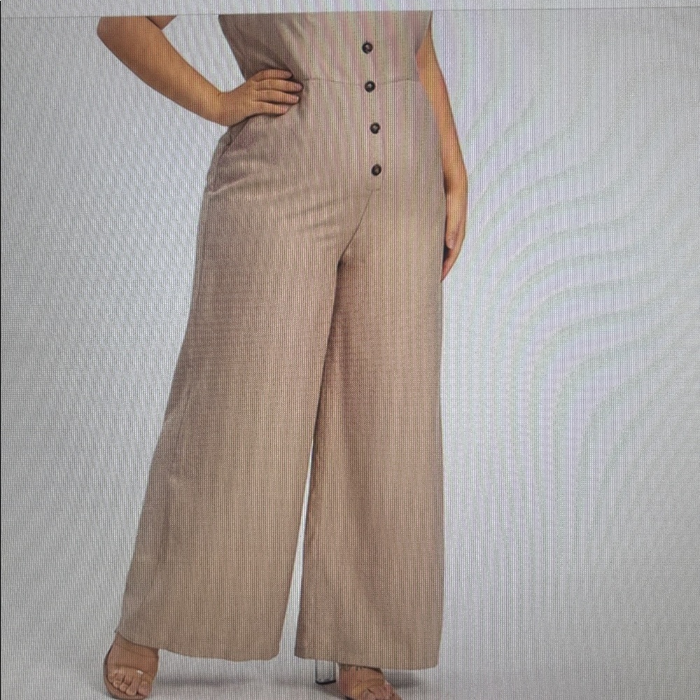 NWT Women’s Curvesoul V-Neck Cami Jumpsuit.  1X. Plus Size.  Soo Cute - Picture 4 of 6